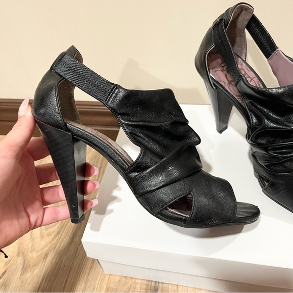 Unlisted Black Heels - Picture 3 of 9